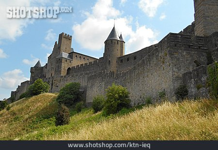 
                Cité Von Carcassonne                   
