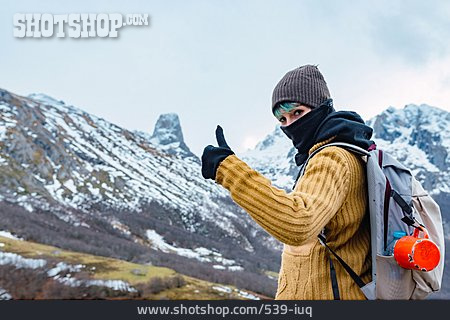 
                Kälte, Daumen Hoch, Bergwanderung                   