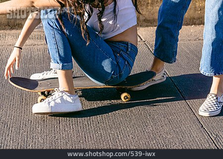 
                Skateboard, Skateboarden, Street Style                   