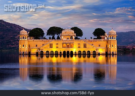 
                Palast, Jal Mahal, Wasserpalast                   
