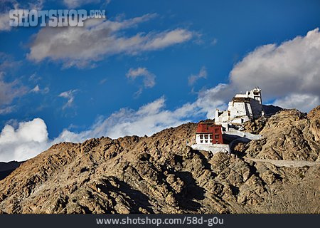 
                Namgyal Tsemo Kloster                   