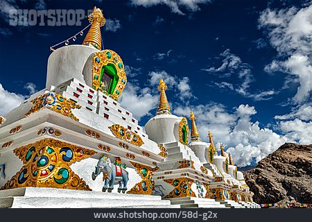 
                Buddhismus, Stupa, Thiksey Gompa                   