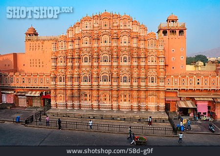 
                Jaipur, Hawa Mahal                   