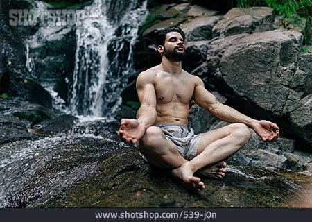 
                Natur, Wasserfall, Yoga, Meditieren                   