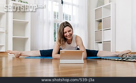 
                Yoga, Online, Yogakurs                   