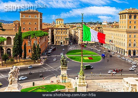 
                Flagge, Straße, Rom, Piazza Venezia, Kapitolshügel                   