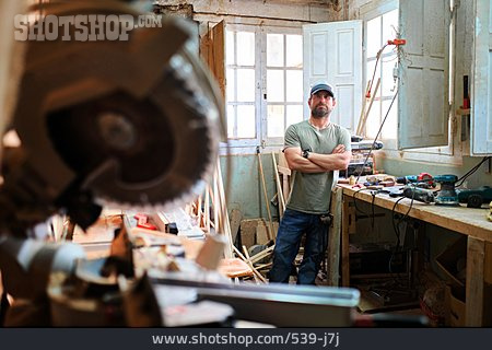 
                Handwerker, Werkstatt, Holzwerkstatt                   