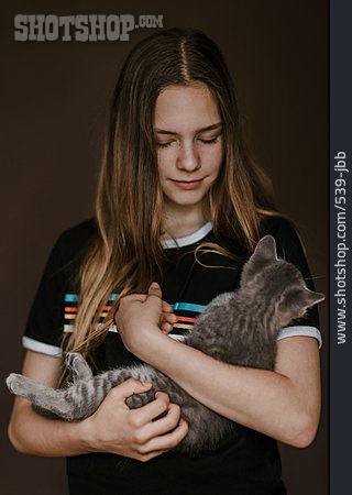 
                Teenager, Pets, Animal Loving, Cat Owner                   