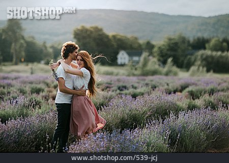 
                Paar, Liebe, Romantisch, Lavendelfeld                   