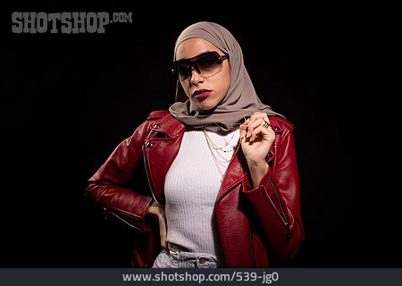 
                Mode, Modern, Selbstbewusst, Muslimin                   