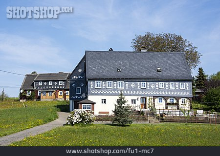 
                Umgebindehaus, Steinigtwolmsdorf                   