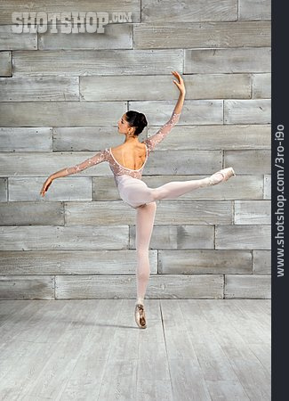 
                Ballett, Ballerina, Ballettfigur                   