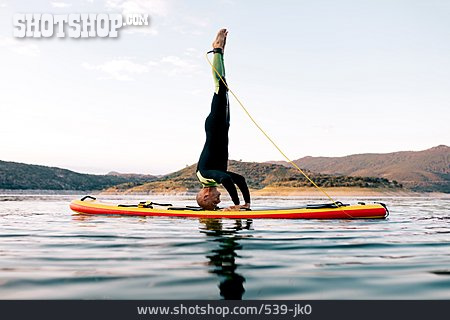 
                Sportler, Yoga, Paddleboard                   