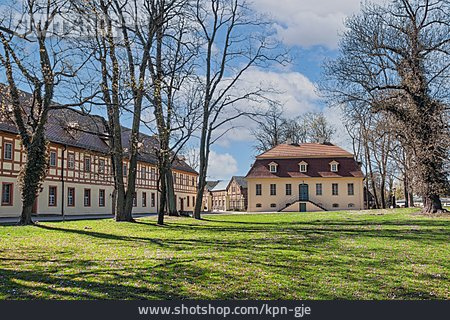 
                Schlosspark, Schloss Lübbenau                   
