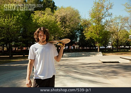 
                Skateboard, Skateboarder                   