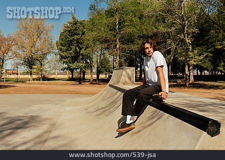 
                Skater, Halfpipe, Skatepark                   