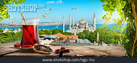 
                Istanbul, Teezeit, Türkischer Tee                   