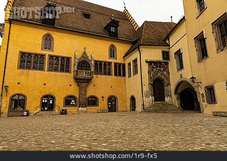
                Altes Rathaus, Regensburg                   