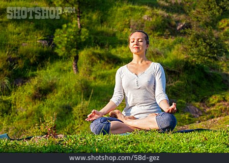 
                Meditation, Yoga, Achtsamkeit                   