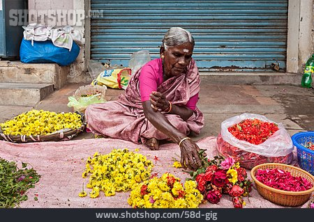
                Blumen, Indien, Straßenverkauf                   