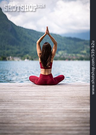 
                Yoga, Meditieren, Outdoor Yoga                   