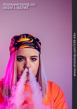 
                Junge Frau, Nase, Rauchen, Rauch, Style, Vaporizer                   