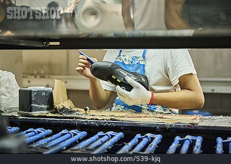 
                Chinesisch, Fabrik, Schuhfabrik, Textilarbeiterin                   