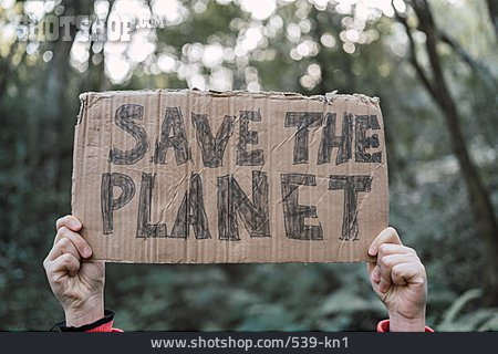 
                Umweltschützerin, Save The Planet, Fridays For Future                   