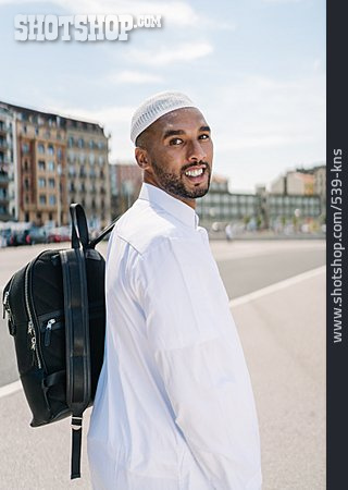 
                Unterwegs, Muslim, Porträt                   