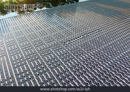 
                Solarenergie, Photovoltaikanlage, Solarpark                   