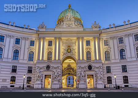 
                Wien, Hofburg, Michaelertrakt                   