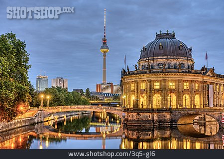 
                Berlin, Fernsehturm, Museumsinsel, Bode-museum                   