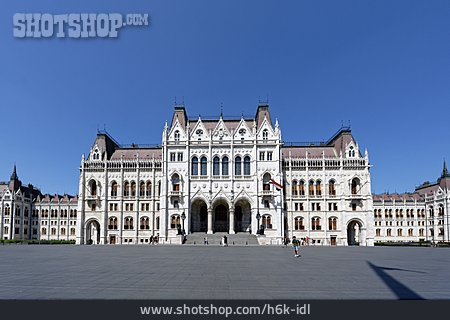 
                Parlamentsgebäude, Budapest                   