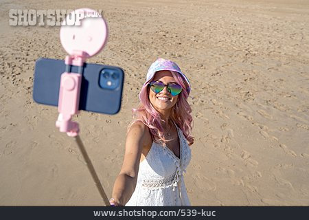 
                Strand, Sommer, Strandspaziergang, Selfie, Selfie-stick                   
