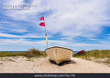 
                Fischerboot, Düne, Ostseeküste                   