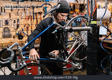 
                Werkstatt, Fahrradwerkstatt, Zweiradmechaniker                   