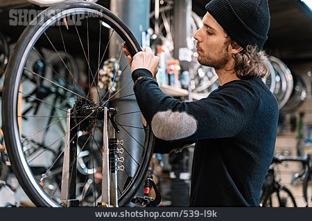 
                Rad, Reparatur, Reifen, Fahrradwerkstatt                   