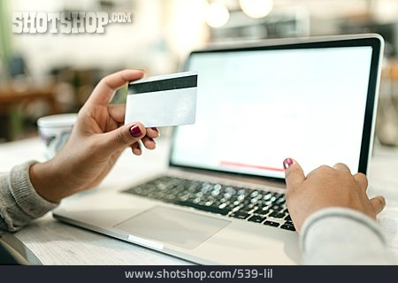 
                Kreditkarte, Eingabe, Onlinebanking, Online-shopping                   