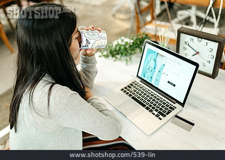 
                Mode, Zuhause, Kreditkarte, Online-shopping                   