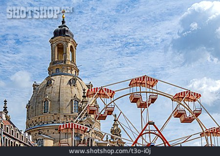 
                Ferris Wheel, Frauenkirche                   