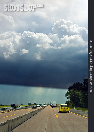 
                Autobahn, Wetter, Regenwolken                   