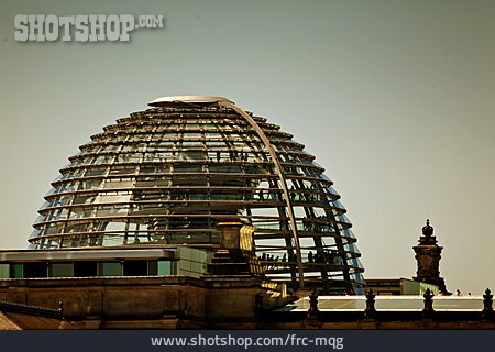 
                Reichstagsgebäude, Glaskuppel                   