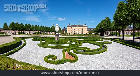 
                Schlosspark, Schloss Schwetzingen                   