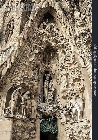 
                Sagrada Família, Geburtsfassade                   