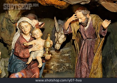 
                Weihnachtskrippe, Krippenfiguren, Weihnachtsgeschichte, Geburt Christi                   