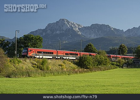 
                Zug, Personenzug, Bahnstrecke                   