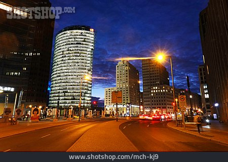 
                Berlin, Straße, Potsdamer Platz                   