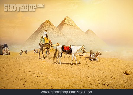 
                Tourismus, Weltkulturerbe, Pyramiden Von Gizeh                   