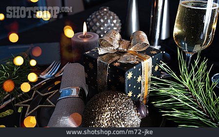 
                Weihnachten, Tischgedeck, Abendessen                   