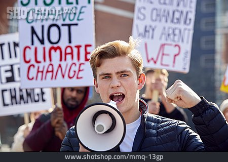 
                Faust, Klimaschutz, Kämpferisch, Demonstrant, Klimastreik                   